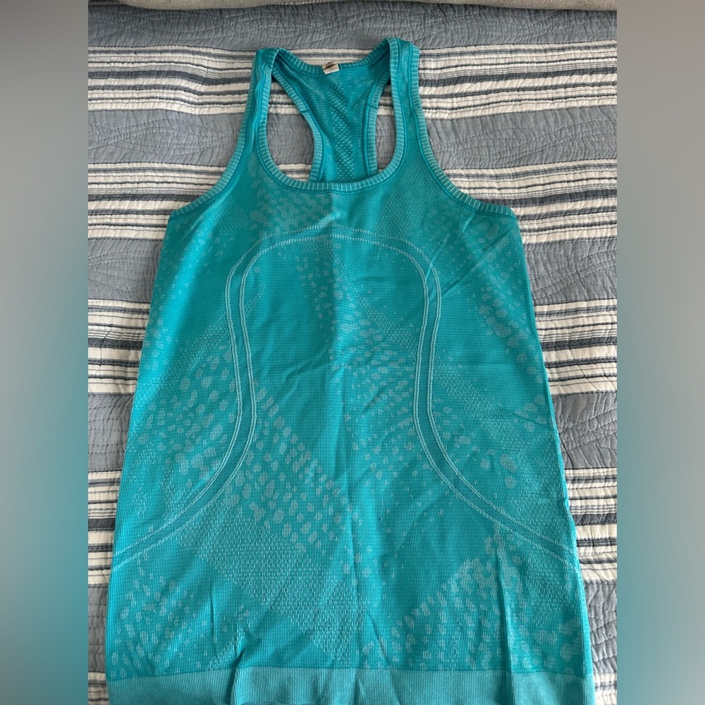 Lululemon racerback tank size 4